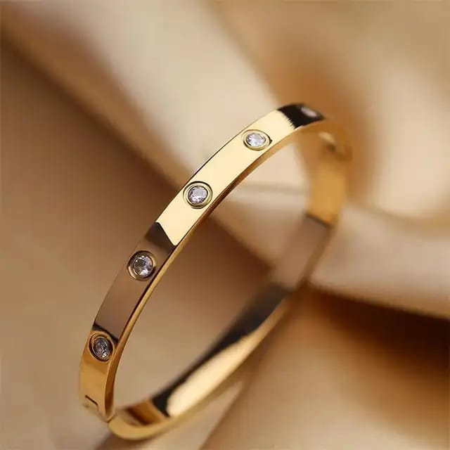 Model 215 Stainless Steel Cartiar Bracelet Gold2