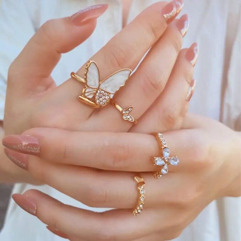 Model 227 Set of 4 Fancy Butterfly Shape Western Ring1